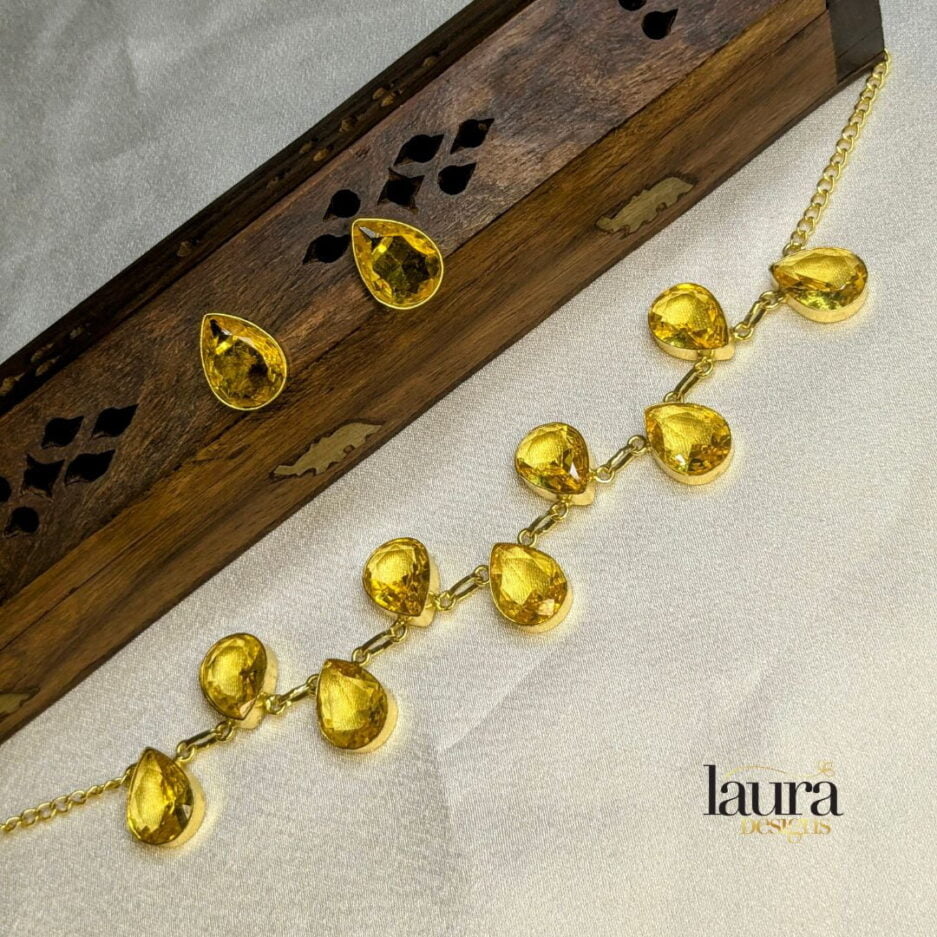 Champagne stone choker necklace