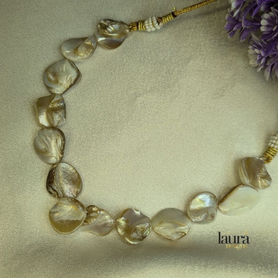 shell pearl necklace