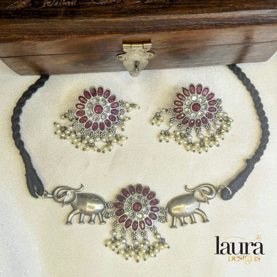 pritha dark pink oxidised choker