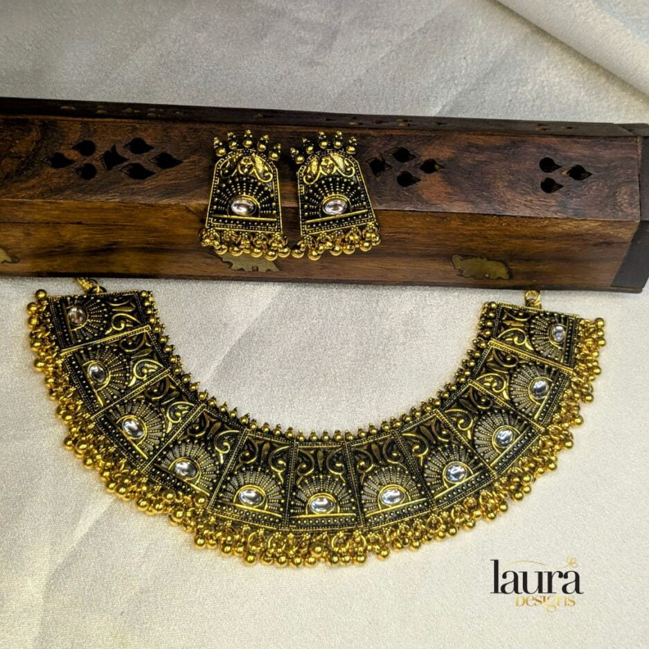Traditional Necklace set with earrings