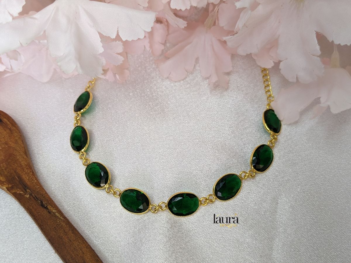 Choker green stone deals necklace