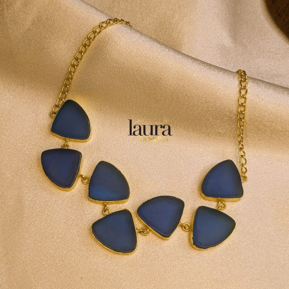 blue stones necklace