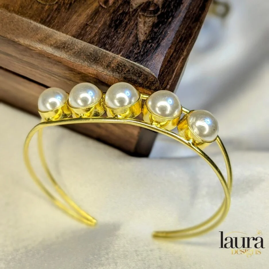 pearl bangle