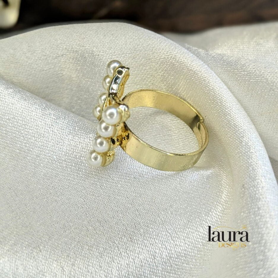 White pearl adjustable ring
