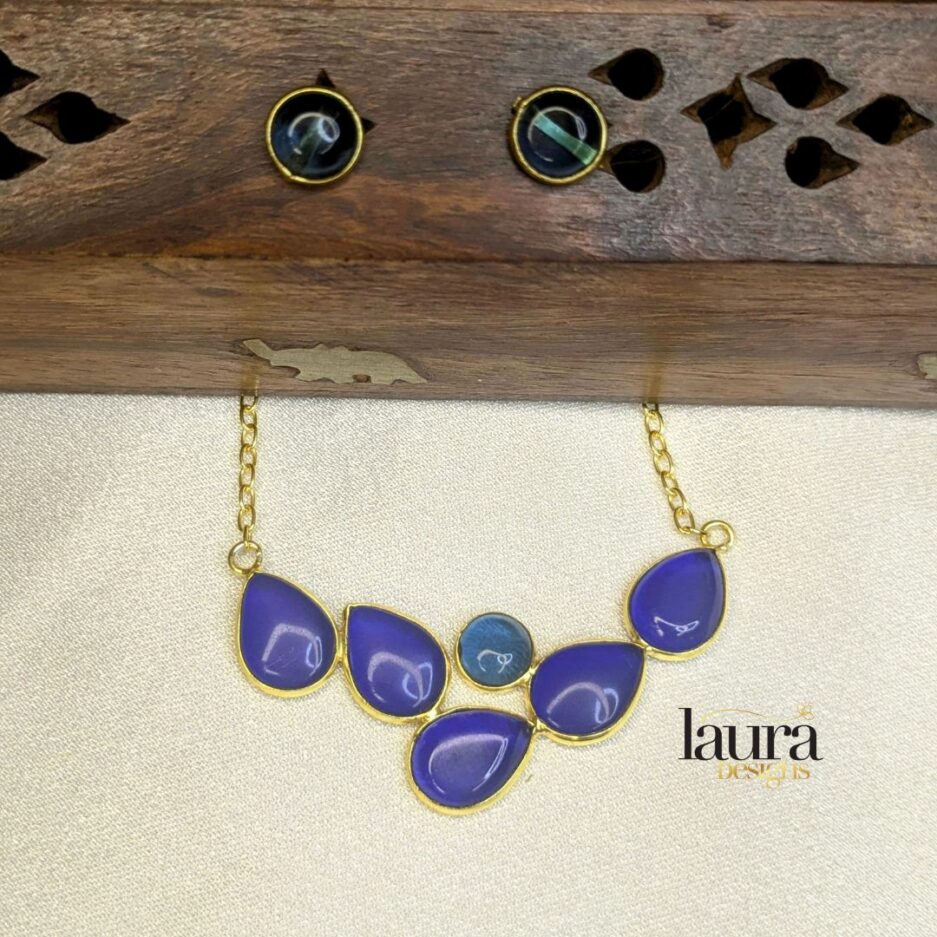 blue stone necklace