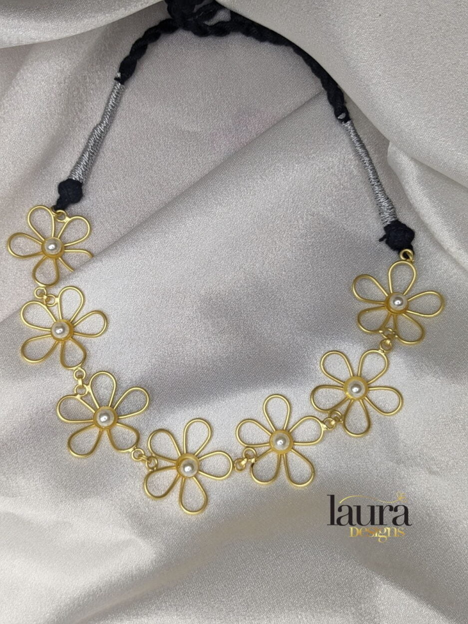 floral necklace set