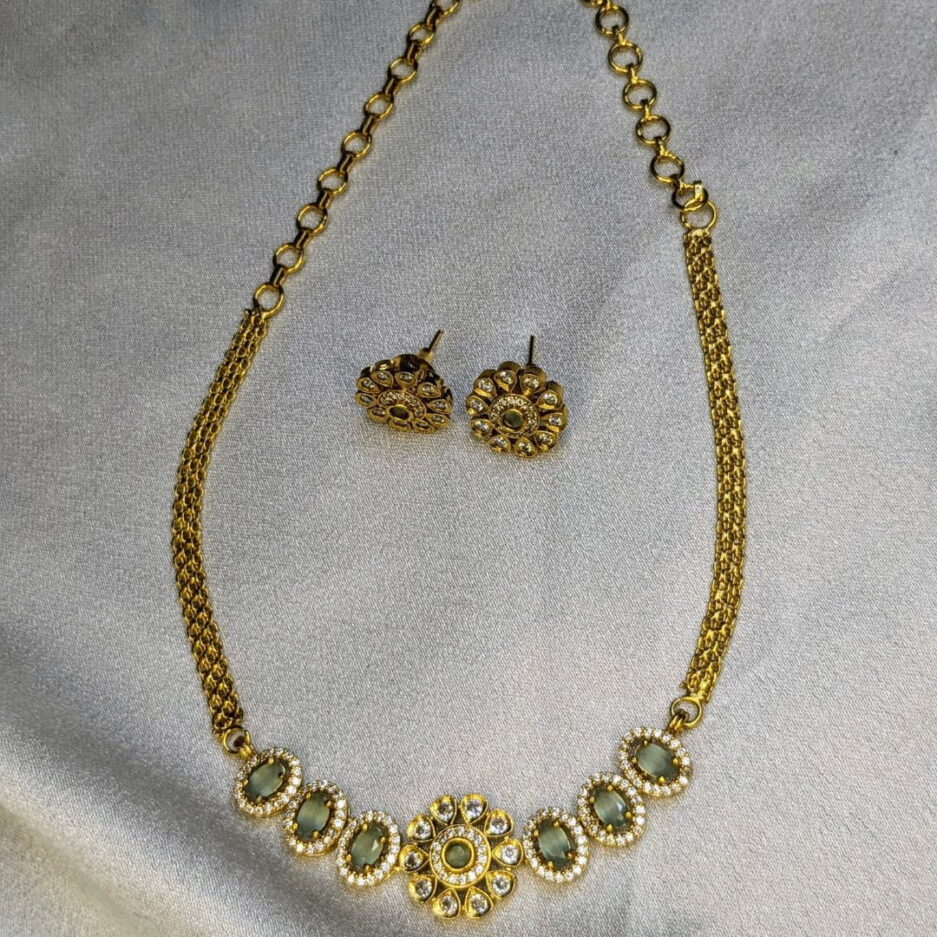 AD Necklace set