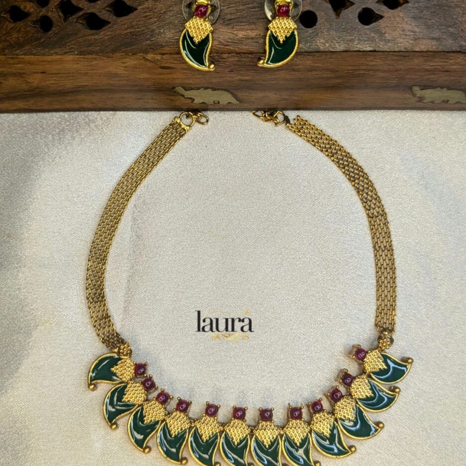 green palakka necklace