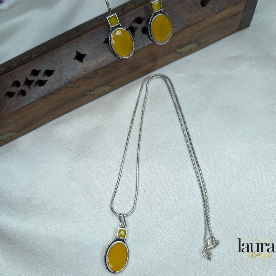 yellow pendant set