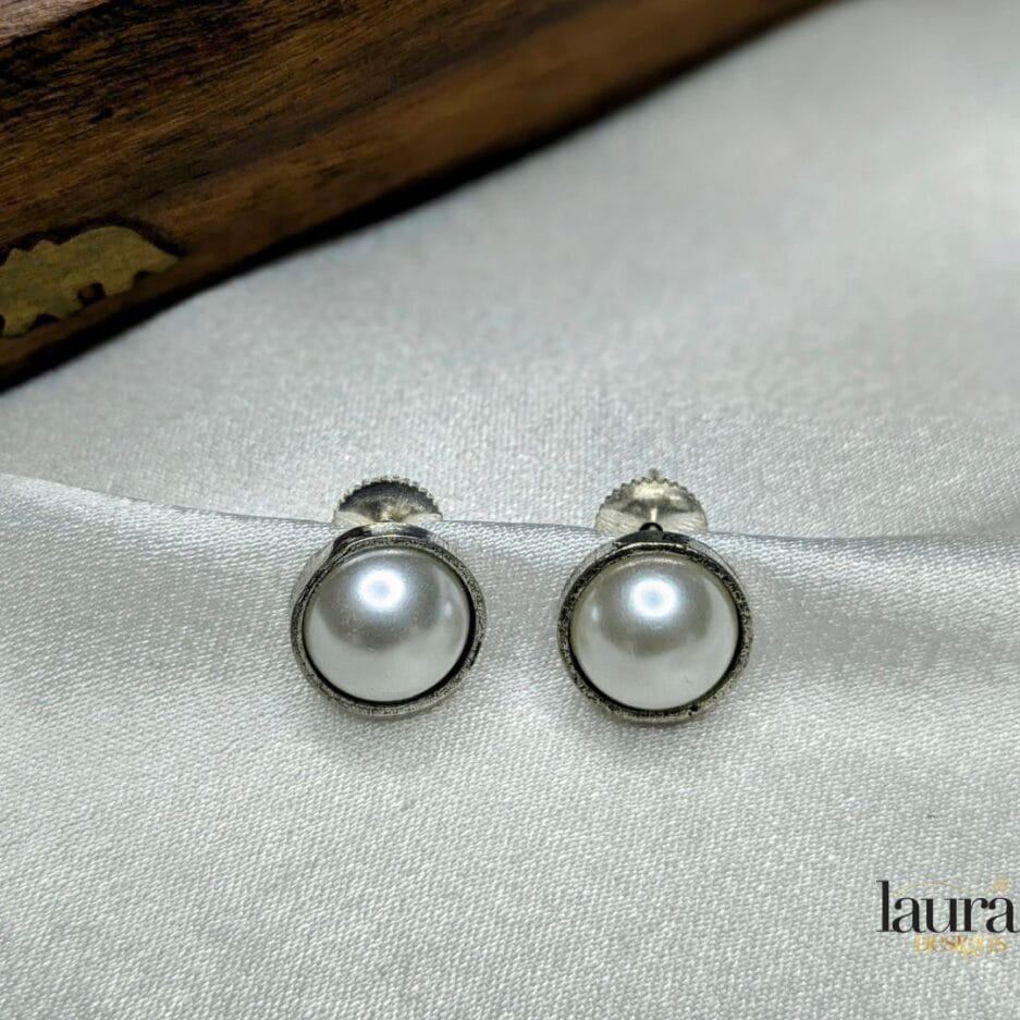 pearl studs