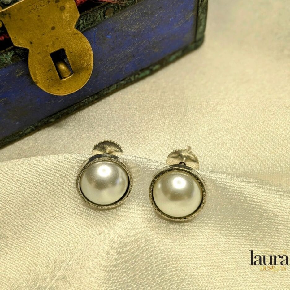 pearl studs