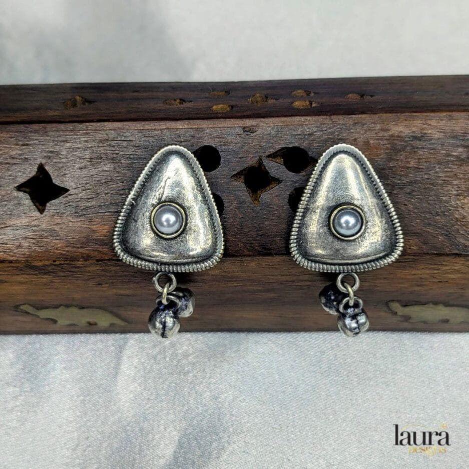 silver studs