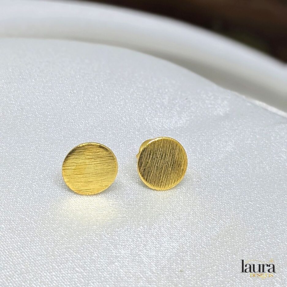 brass stud small