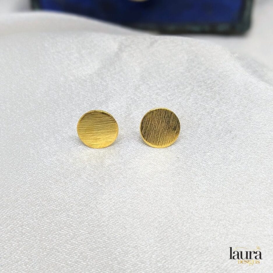 brass stud small